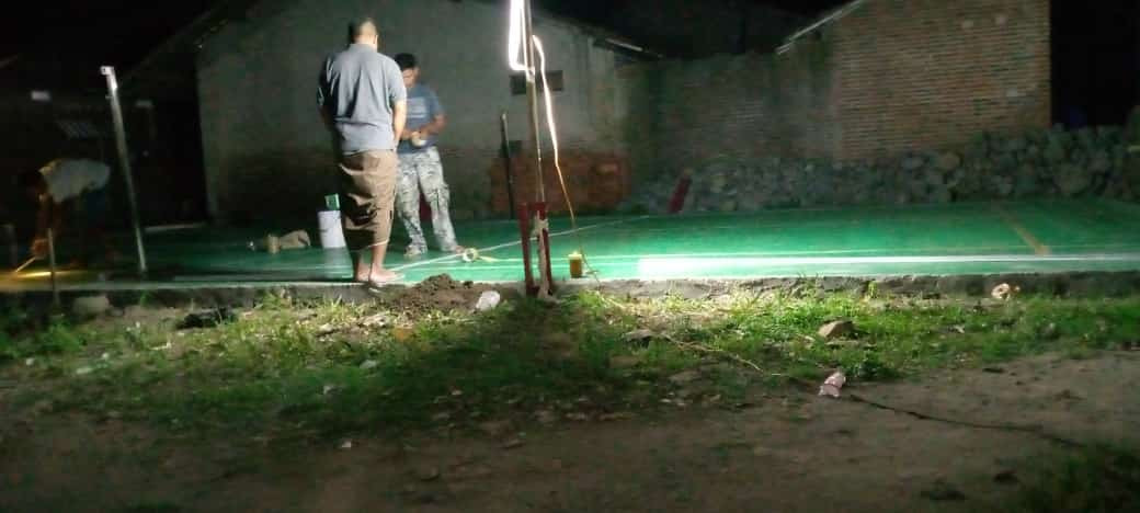 lembur pembuatan lapangan